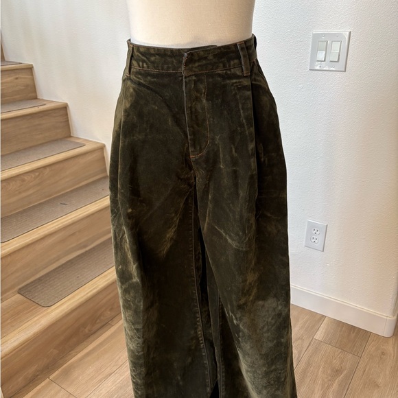 En Saison Pants - En Saison Olive Green Wide-Leg Velvet Pants